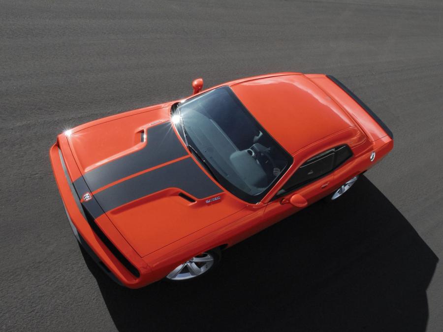  Dodge Challenger SRT8 2008 года  (фото 33 из 356)